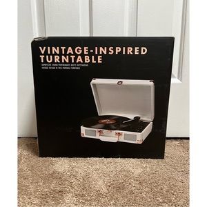 [Nasty Gal] White and Rose Gold Record Player